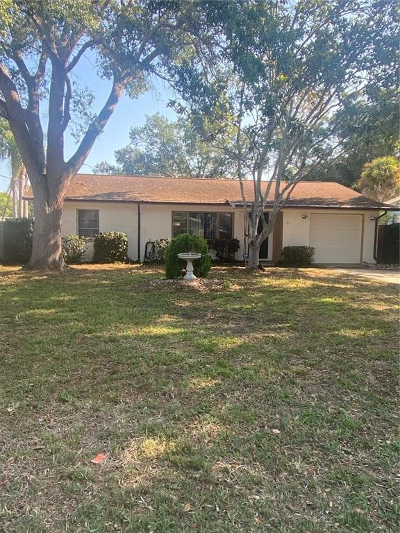 21 BELLE MEADE CIRCLE LARGO, FL 33770