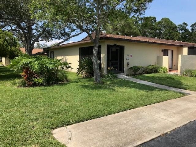 1204 10TH CIRCLE SE UNIT 1204 LARGO, FL 33771