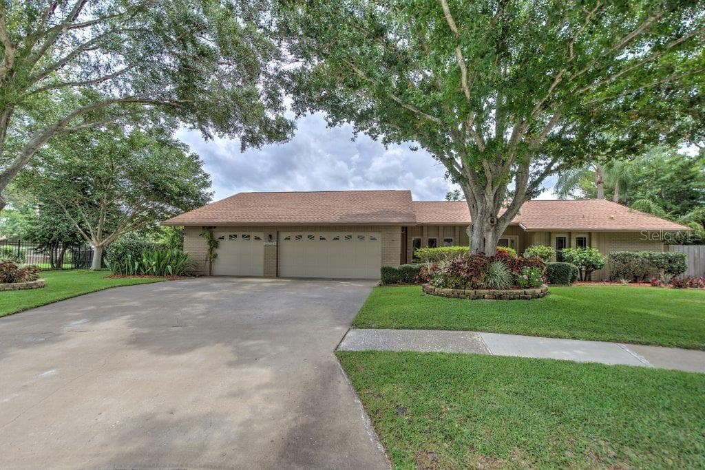 12953 ESTATES TERRACE N SEMINOLE, FL 33776