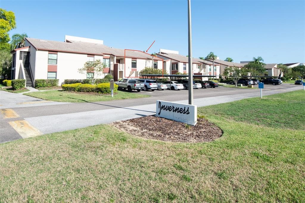 2599 COUNTRYSIDE BOULEVARD UNIT 215 CLEARWATER, FL 33761