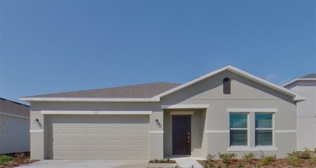 226 AMBER WAY KISSIMMEE, FL 34758