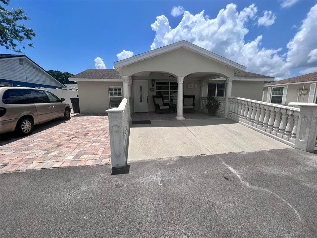 8814 SLEEPY CREEK COURT TAMPA, FL 33634
