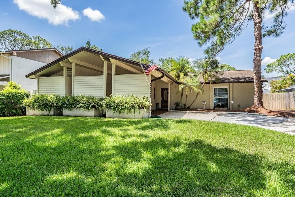 7003 EDENBROOK COURT TAMPA, FL 33634
