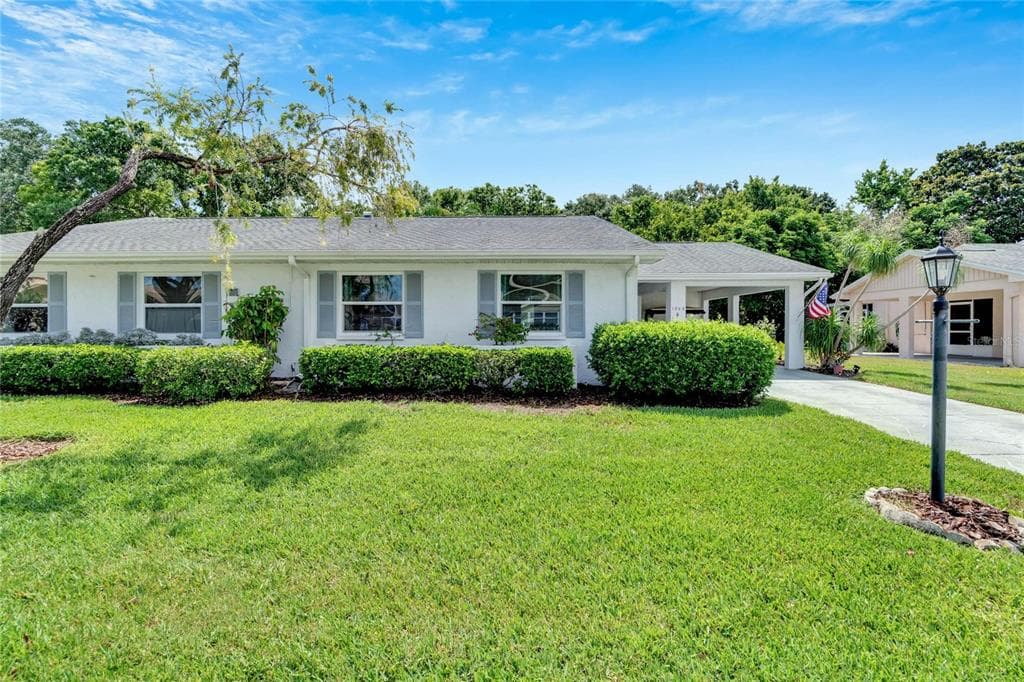 1805 FOXHUNT DRIVE UNIT B