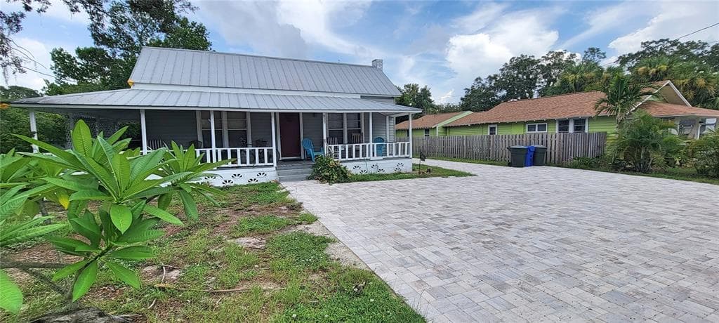 939 HIGHLAND AVENUE UNIT 1/2 DUNEDIN, FL 34698