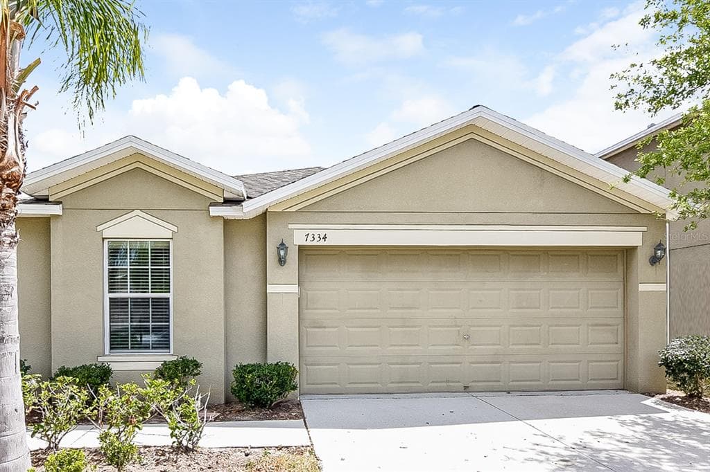 7334 LUMBER PORT DRIVE RUSKIN, FL 33573