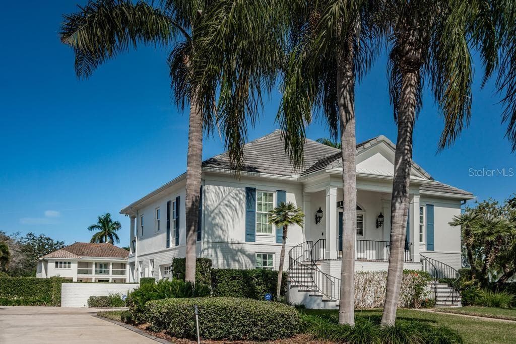 4921 LYFORD CAY ROAD TAMPA, FL 33629
