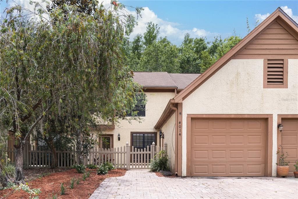 4014 HUXFORD COURT TAMPA, FL 33624