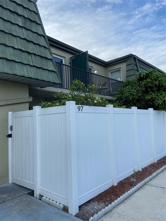 1799 N HIGHLAND AVENUE UNIT 97 CLEARWATER, FL 33755