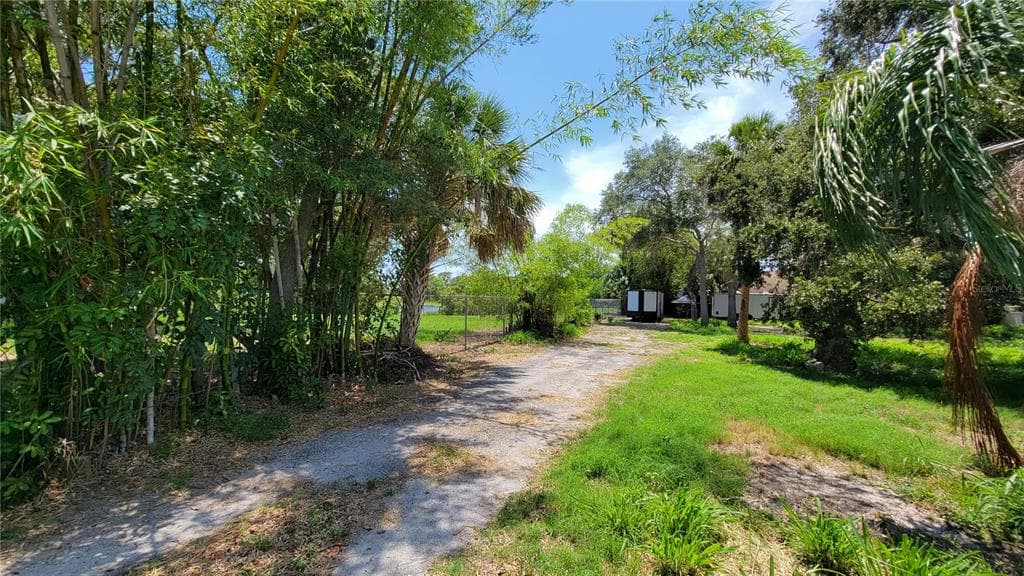 10850 OAKHURST ROAD LARGO, FL 33774