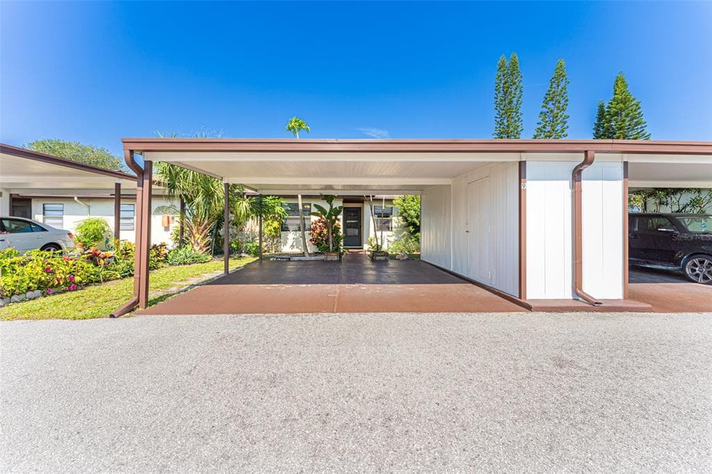 6401 DREXEL DRIVE UNIT 9 PORT RICHEY, FL 34668