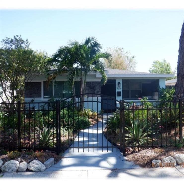 3654 BURLINGTON AVENUE N ST PETERSBURG, FL 33713
