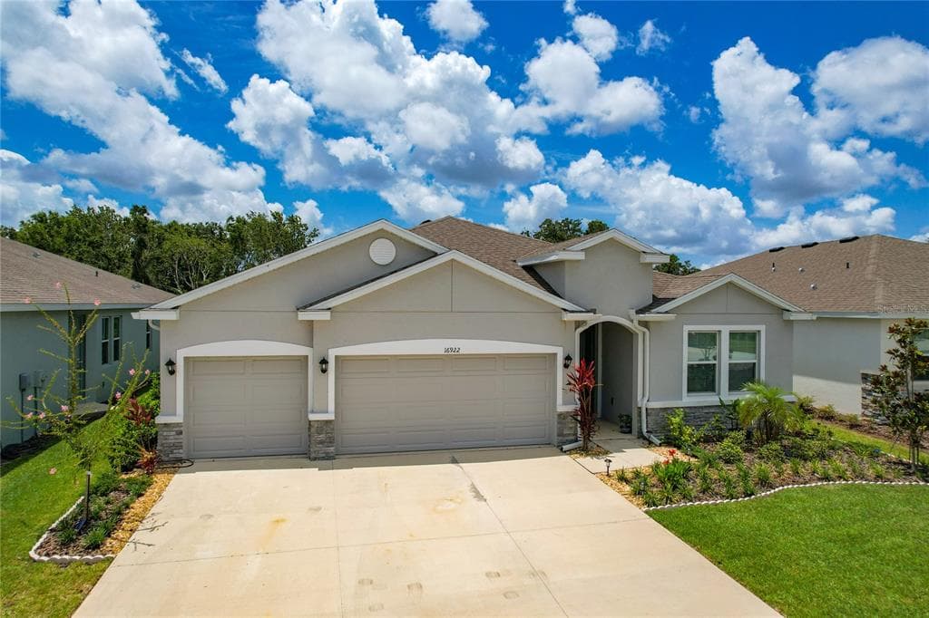 16922 HARVEST MOON WAY BRADENTON, FL 34211