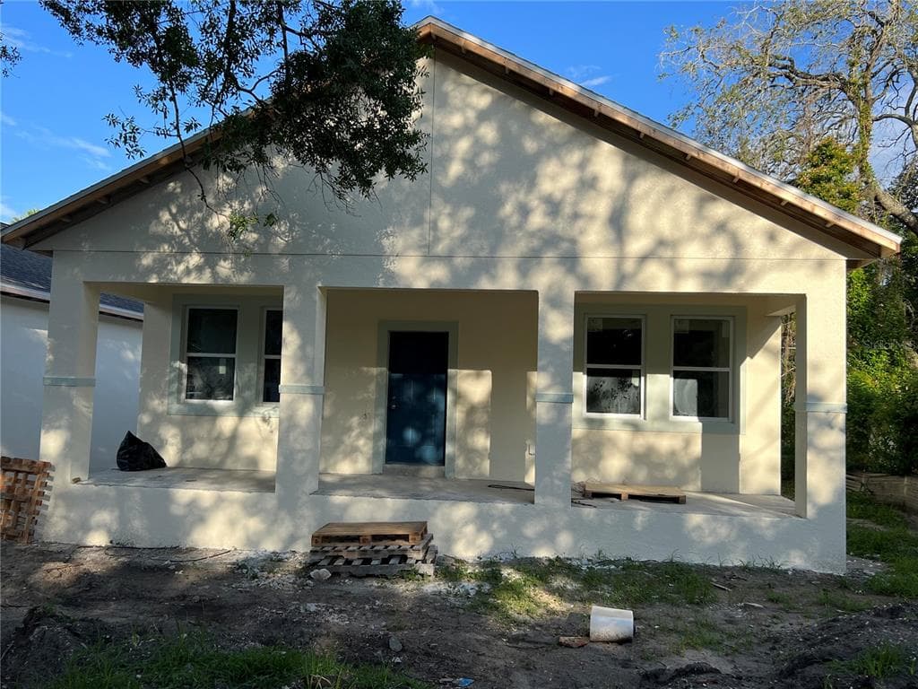 8716 N BROOKS STREET TAMPA, FL 33604