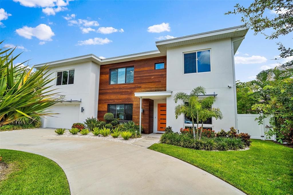 4207 W JETTON AVENUE TAMPA, FL 33629