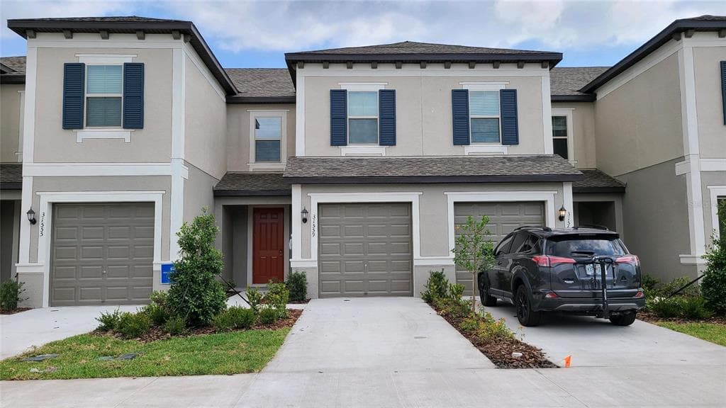 31559 BLUE PASSING LOOP WESLEY CHAPEL, FL 33545