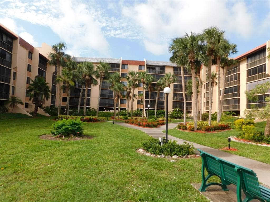 3006 CARING WAY UNIT 616 PORT CHARLOTTE, FL 33952