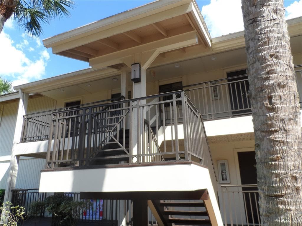 4748 FOX HUNT DRIVE UNIT 916 WESLEY CHAPEL, FL 33543