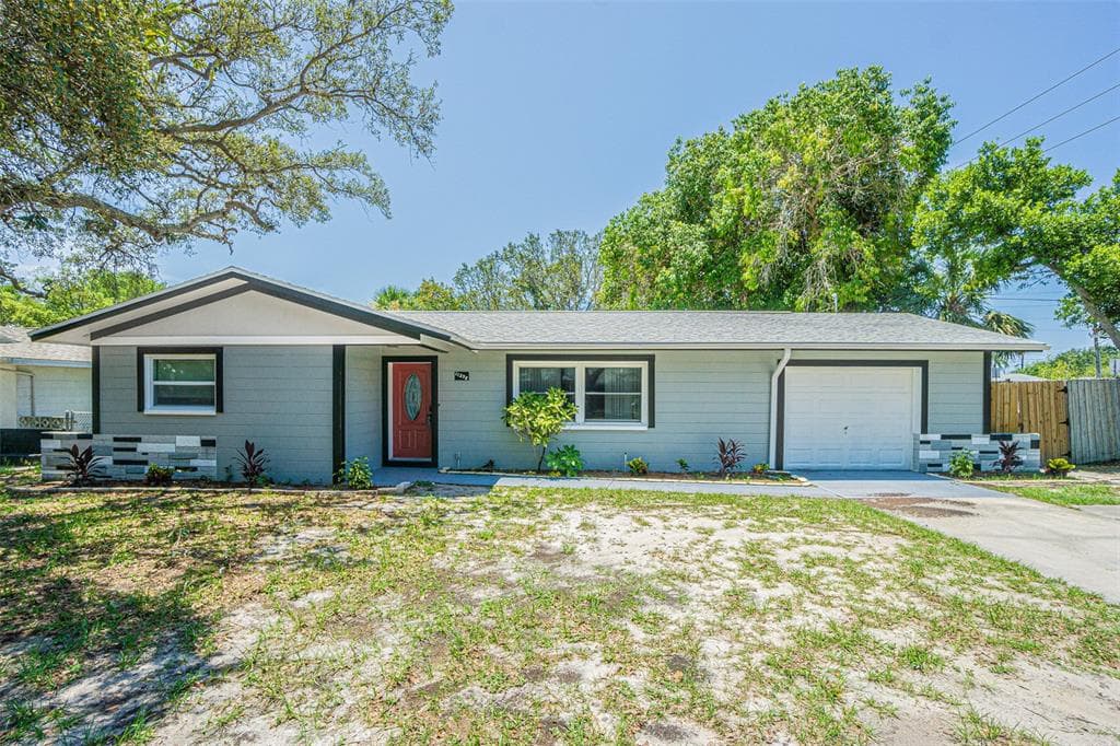 11298 66TH TERRACE SEMINOLE, FL 33772