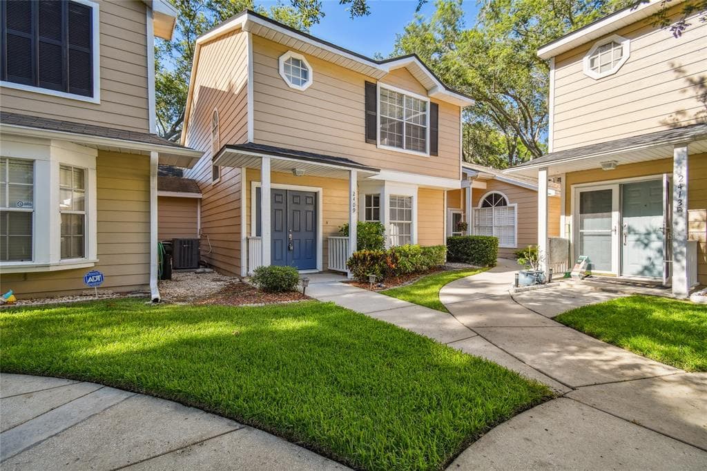 2409 HOUNDS TRAIL PALM HARBOR, FL 34683
