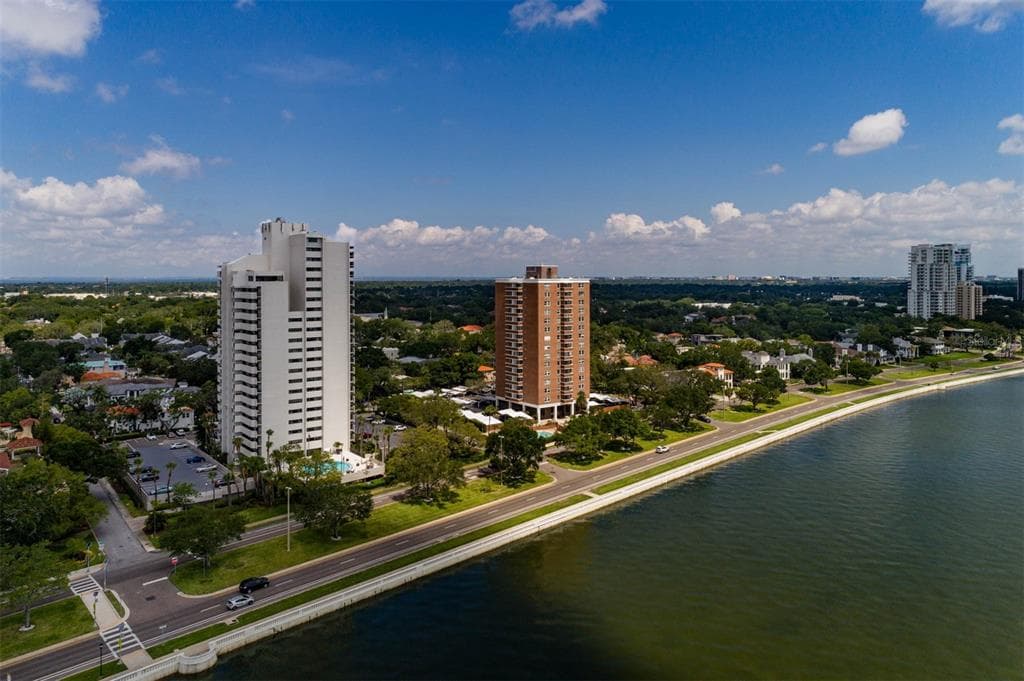4141 BAYSHORE BOULEVARD UNIT 1205 TAMPA, FL 33611