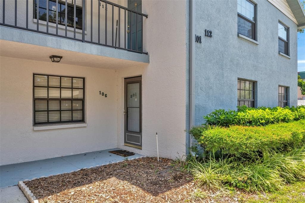 11800 PARK BOULEVARD UNIT 106 SEMINOLE, FL 33772