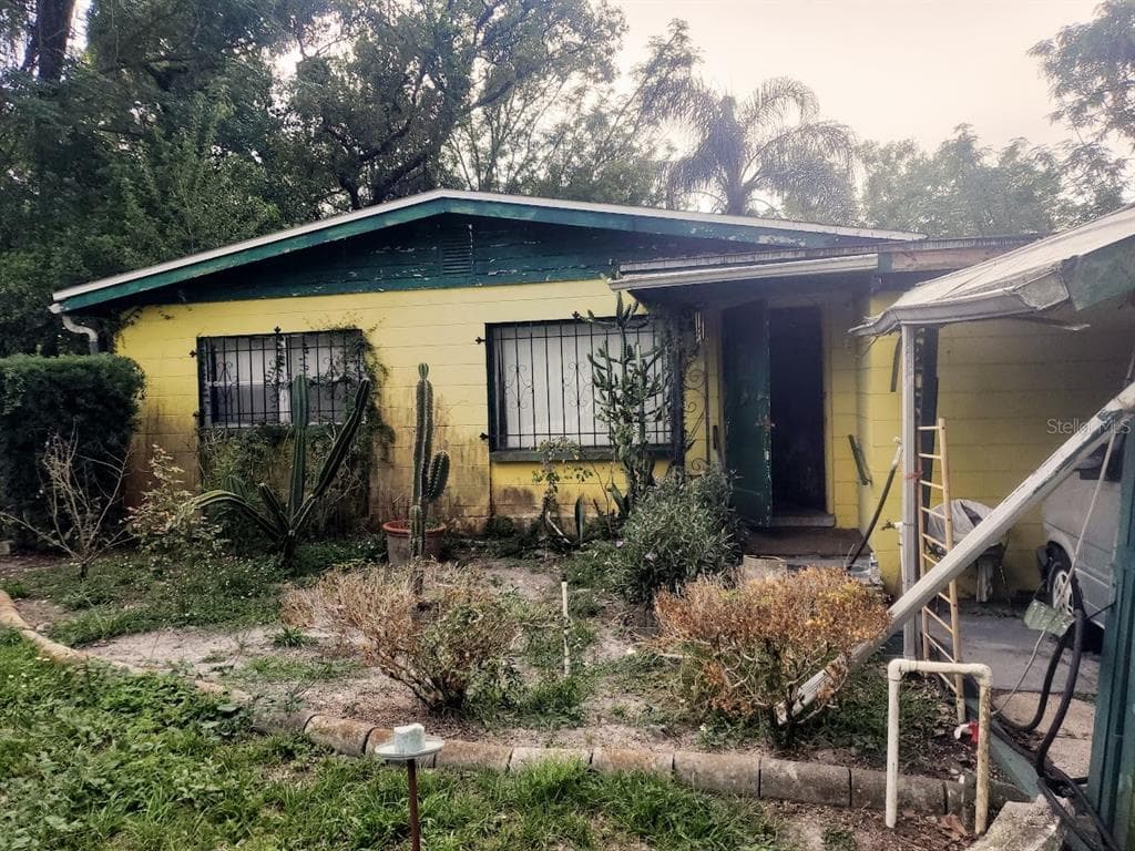 2905 E 98TH AVENUE TAMPA, FL 33612
