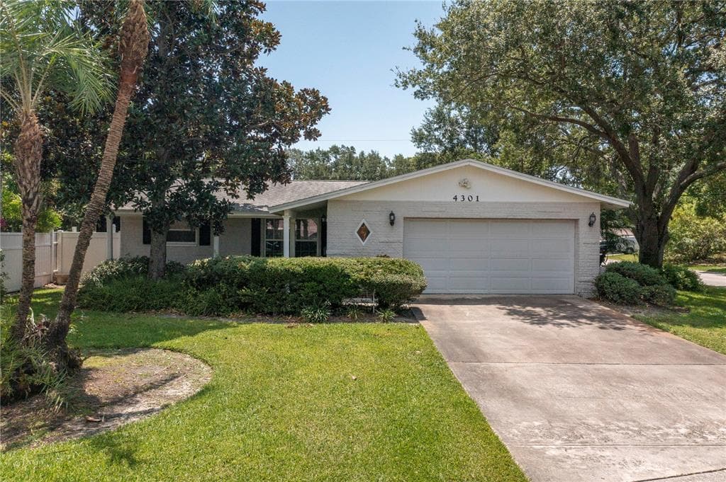 4301 HELENA STREET NE ST PETERSBURG, FL 33703