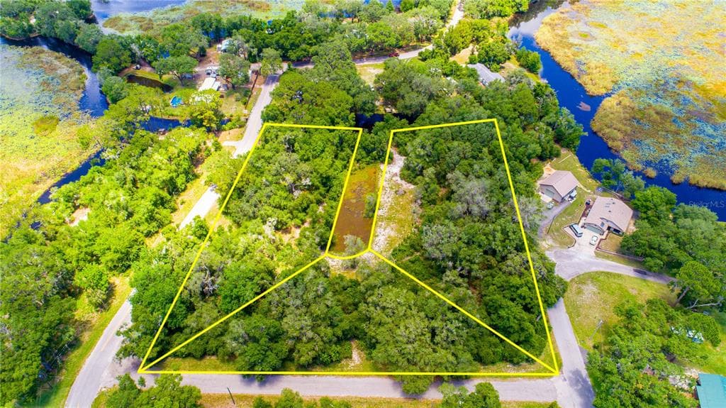 6175 N BAYFRONT DRIVE HERNANDO, FL 34442