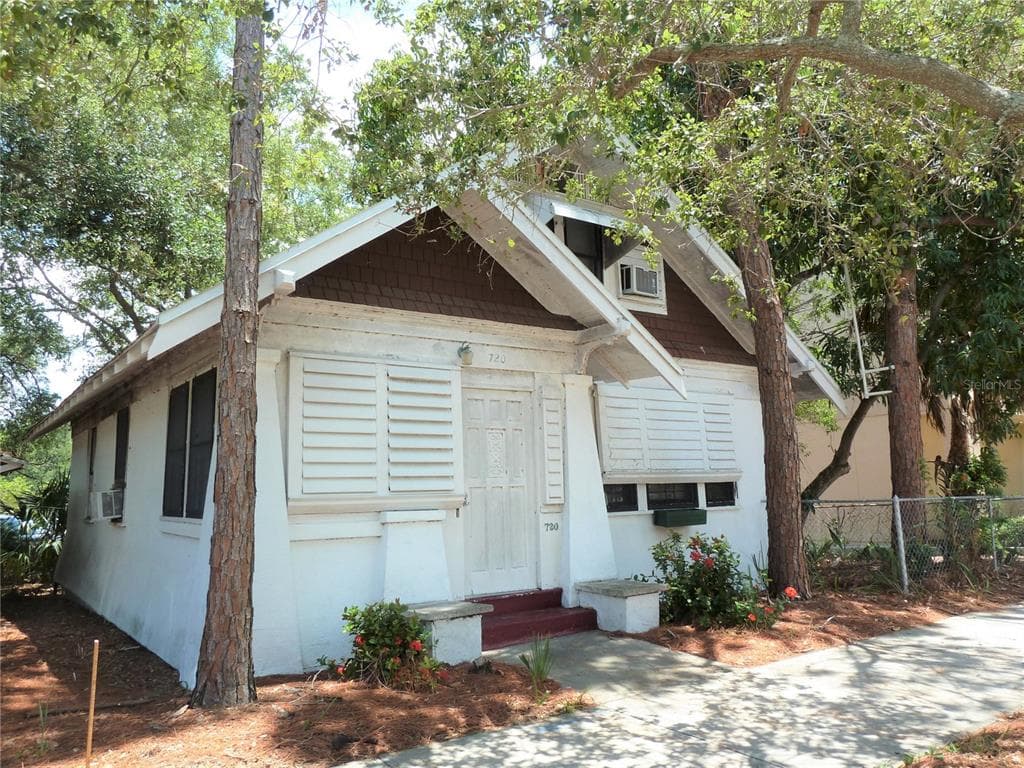 720 5TH STREET S ST PETERSBURG, FL 33701