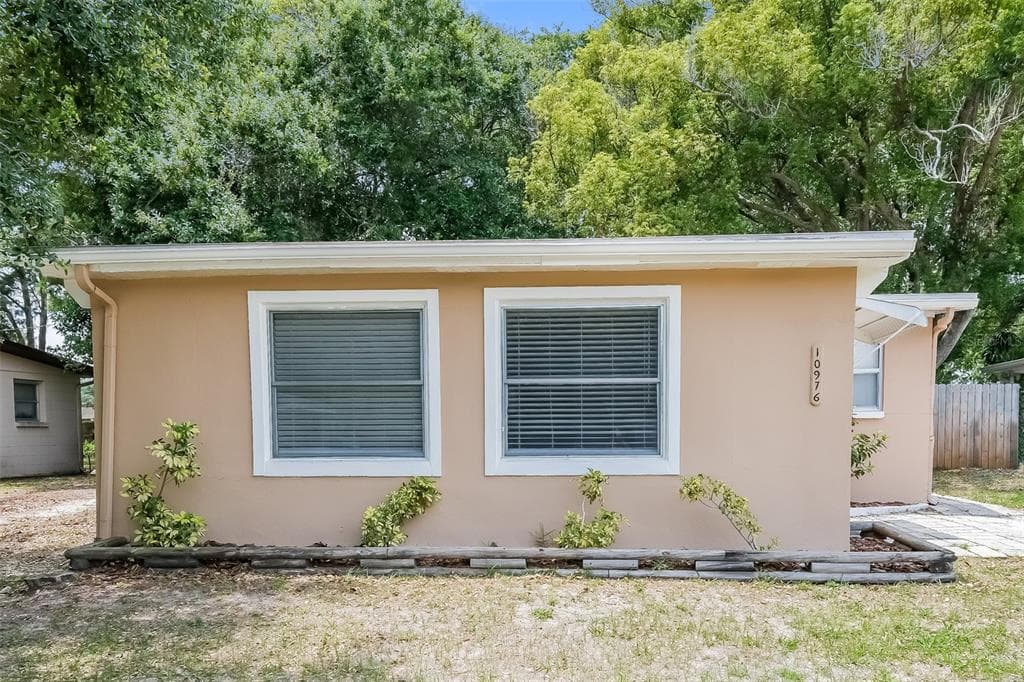 10976 106TH WAY LARGO, FL 33773