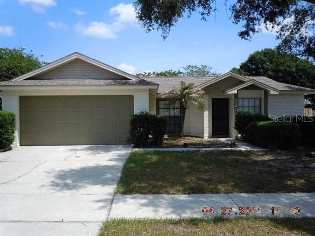 720 HAZY MEADOW COURT BRANDON, FL 33511