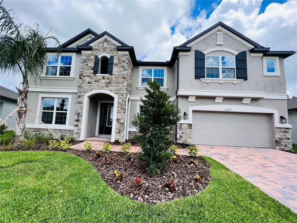 19328 EAGLE CREEK LANE TAMPA, FL 33647