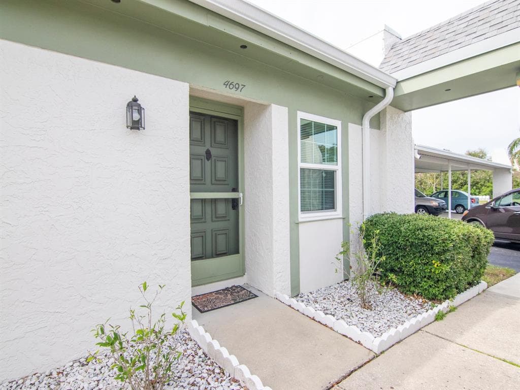 4697 LAKE BOULEVARD CLEARWATER, FL 33762