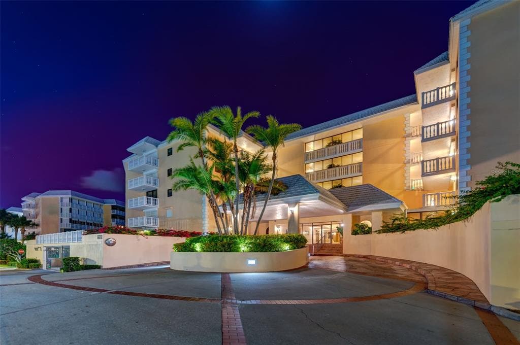 6650 SUNSET WAY UNIT 119 ST PETE BEACH, FL 33706