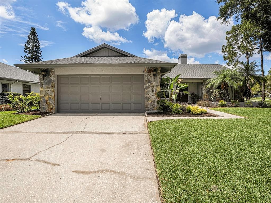 14157 FENNSBURY DRIVE TAMPA, FL 33624