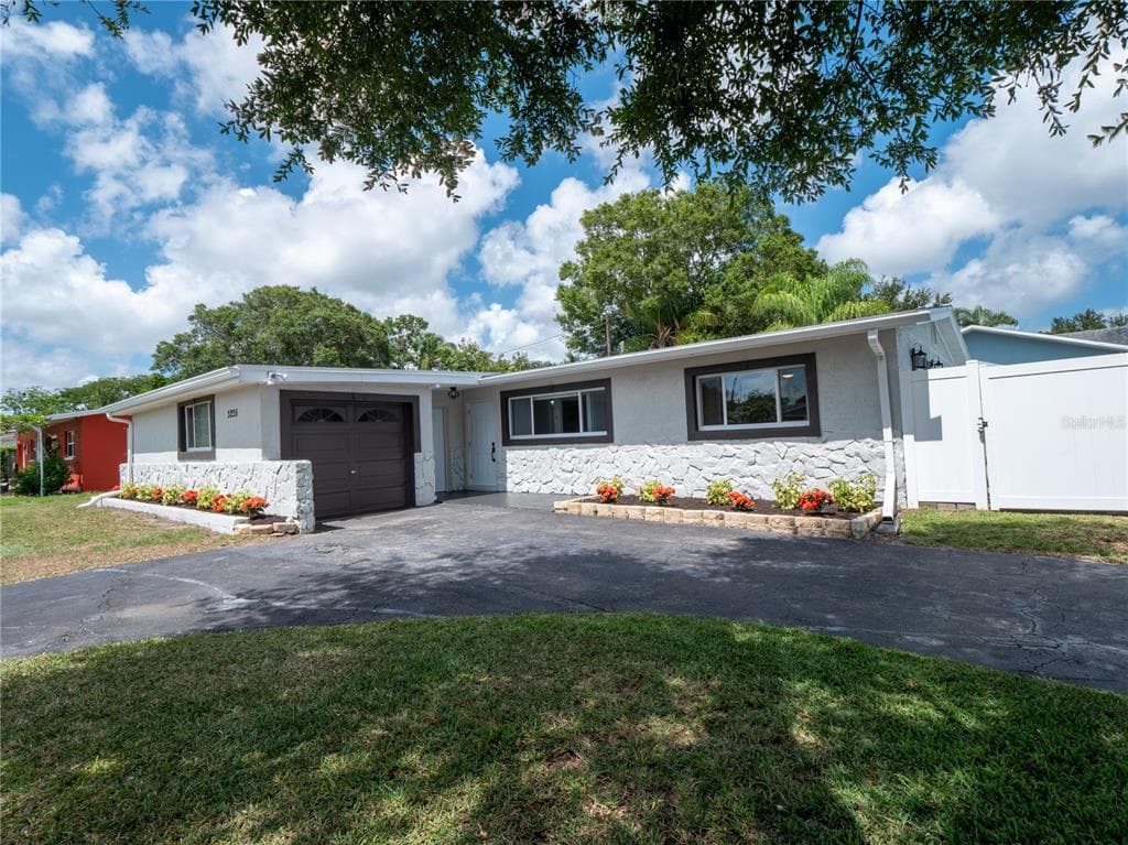 3235 57TH STREET N ST PETERSBURG, FL 33710