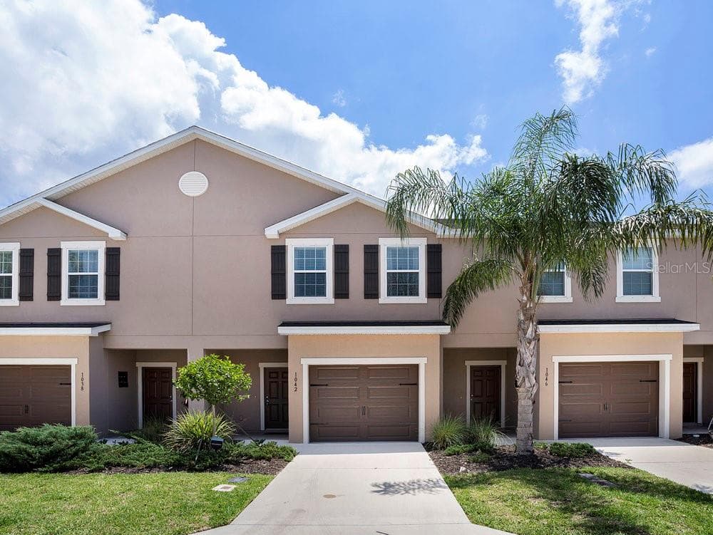 1042 GRANTHAM DRIVE SARASOTA, FL 34234