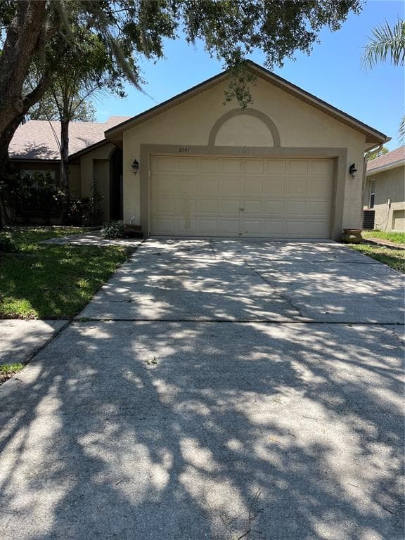 2541 SIENA WAY VALRICO, FL 33596