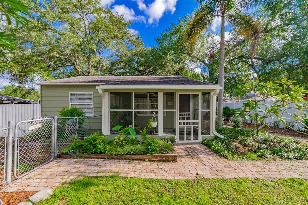 309 W KIRBY STREET TAMPA, FL 33604