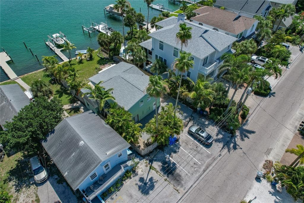 8441 BAYSHORE DRIVE TREASURE ISLAND, FL 33706