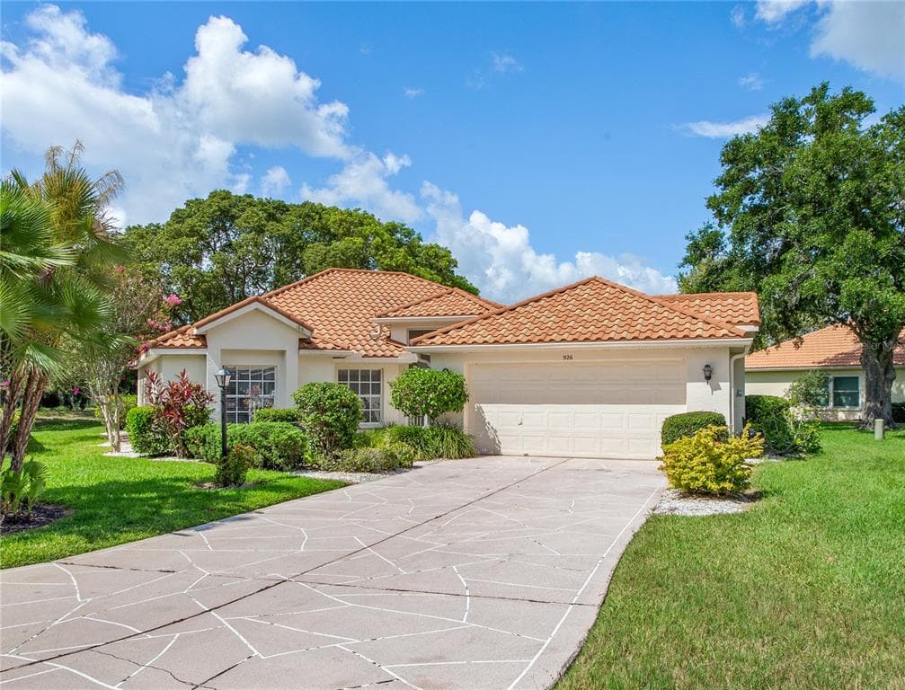 926 KINGS BOULEVARD UNIT 926 SUN CITY CENTER, FL 33573