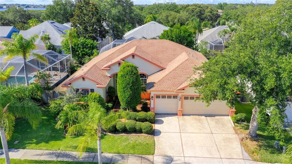 1184 SAWGRASS DRIVE