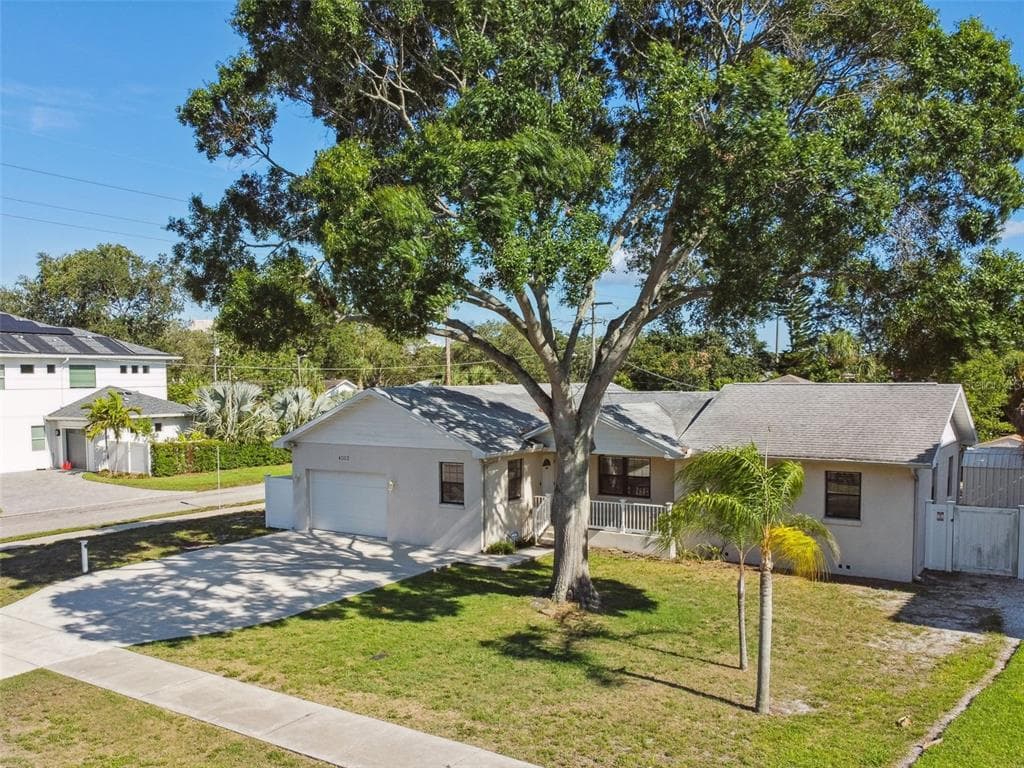 4002 W MULLEN AVENUE TAMPA, FL 33609