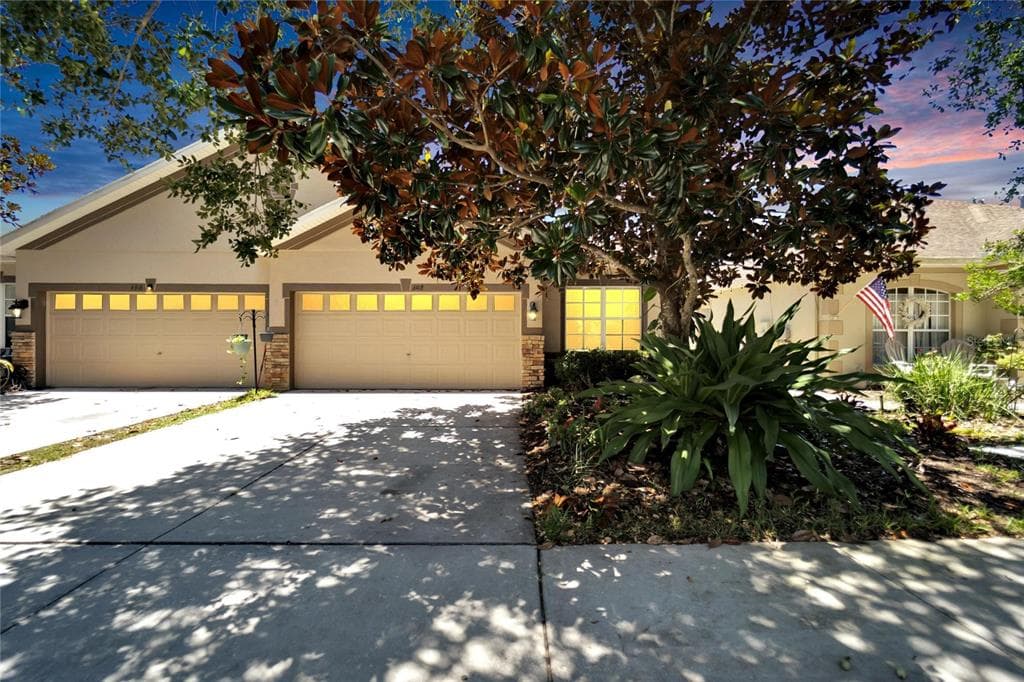 6918 SURREY HILL PLACE APOLLO BEACH, FL 33572