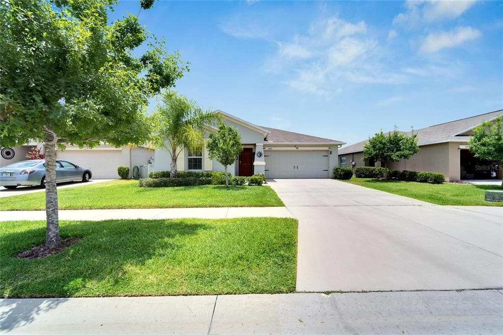 16822 PEACEFUL VALLEY DRIVE WIMAUMA, FL 33598