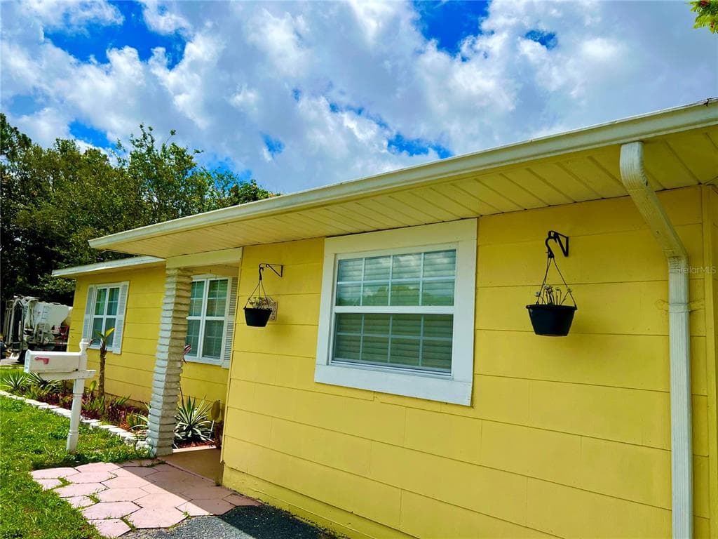2900 12TH AVENUE N ST PETERSBURG, FL 33713