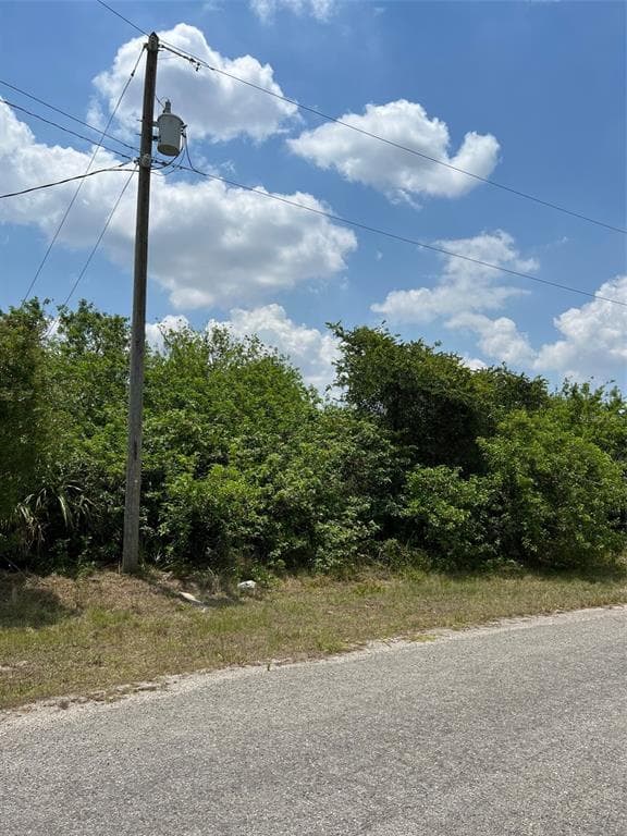 8303 LENA COURT LABELLE, FL 33935