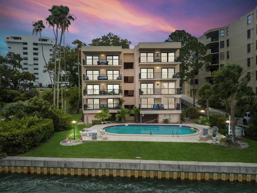 9 TURNER STREET UNIT 7 CLEARWATER, FL 33756
