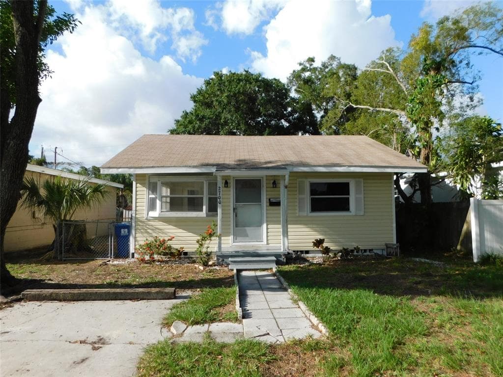 2700 16TH AVENUE N ST PETERSBURG, FL 33713